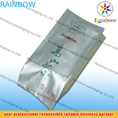 HUISDIER /AL/PE Tribune op Theezakjes die met Zijhoekplaat verpakken