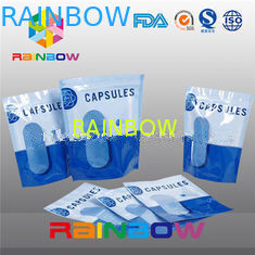 De tribune op Vertival-de Zakken van de Aluminiumfolie ontruimt Venster voor Capsules