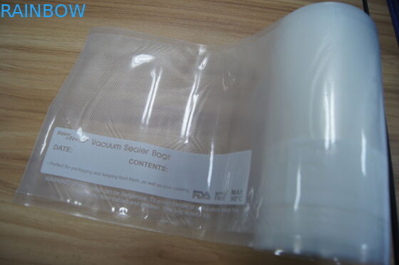 Plastic Voedsel Verpakkings Rolling Vacuümzak met In reliëf gemaakte Kant en Drukkant