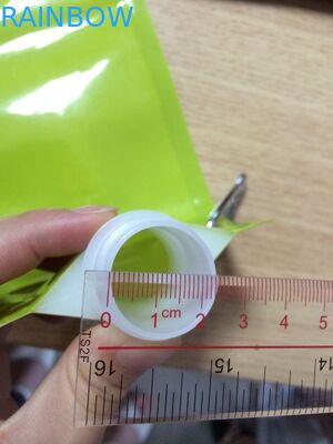 De vloeibare Plastic Verpakkende Zakken voor het Drinken /NY/PE doen voor Vloeibare Zak met Metaalhanger in zakken