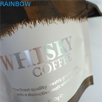 De Losse Theezakjes die van de Doypackzak Tribune op de Douanedruk van het Ritssluitingsslot verpakken