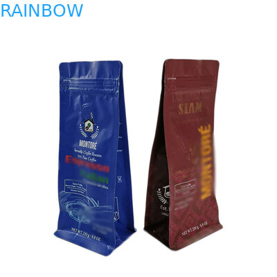 De Theezakjes die van koffiebonen de Ritssluitingsbovenkant verpakken die van de Douanedruk zakken opstaan