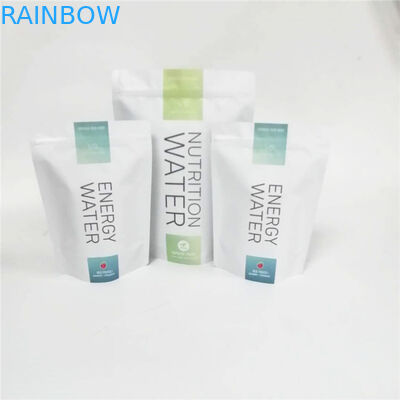 de douane mengde notenmilkshake de eiwitnoten van de poeder verpakkende aluminiumfolie zakken opstaan