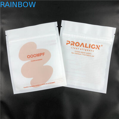 De vlakke Douane drukte Plastic Zakken die voor Tandenaligner verpakken