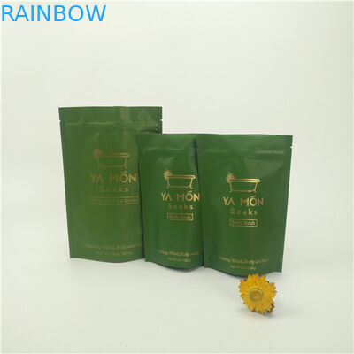 Verpakkingen in zilveren foliezakjes - Duurzaam en traanbestendig voor voedselbescherming