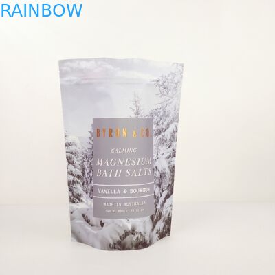 Milieuvriendelijke voedingsmiddelen voor huisdieren in CMYK-kleuren