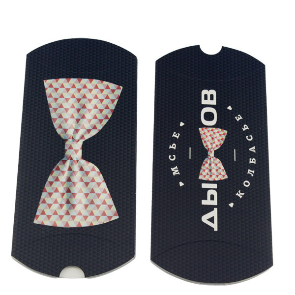 Zwart Wit het Document van de Haaruitbreiding Vakje met Aangepaste Grootte en Embleem in Hoofdkussenvorm