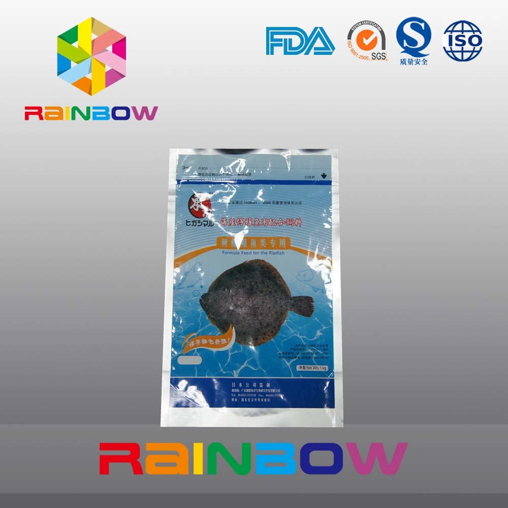 De Zak die van het aluminiumfolie1kg Voedsel voor huisdieren met Ritssluiting de Zakken van het Visserijaas opstaat