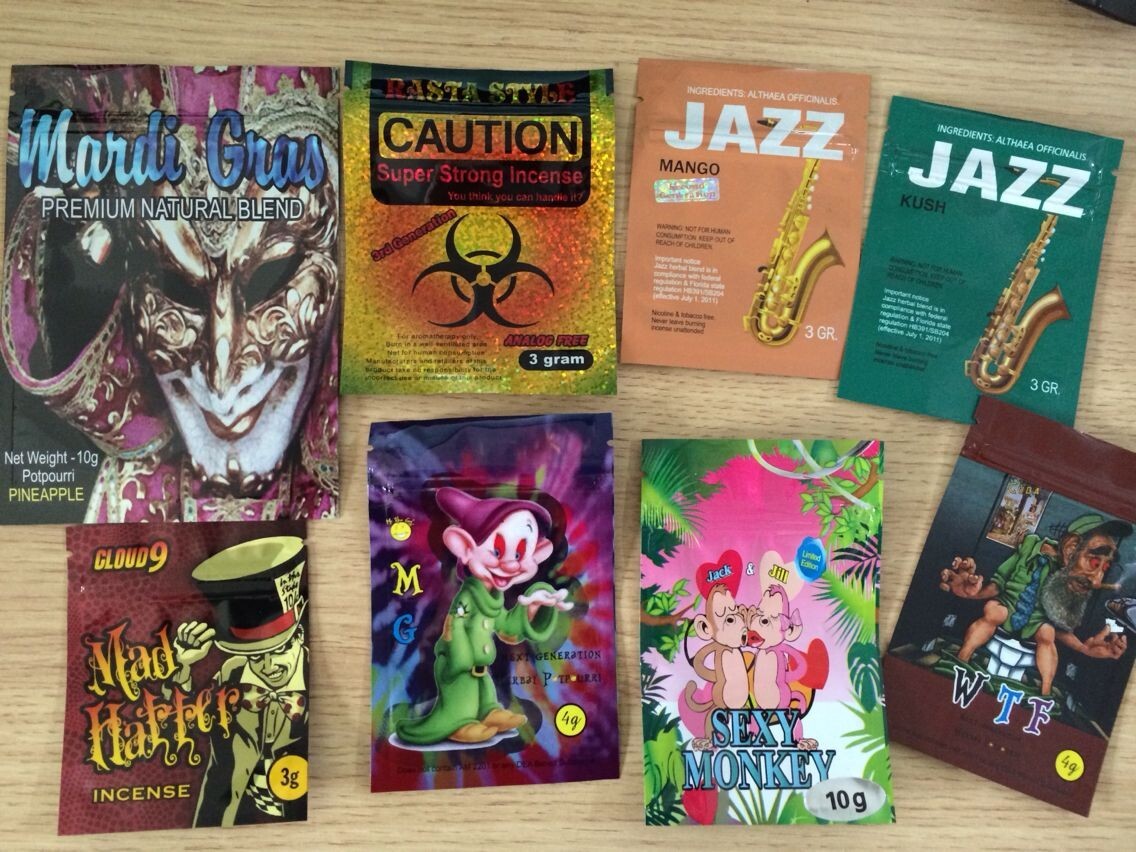 Drie Kantenhitte - de verzegelde Kruidenzakken van de Wierookaluminiumfolie met Ritssluiting