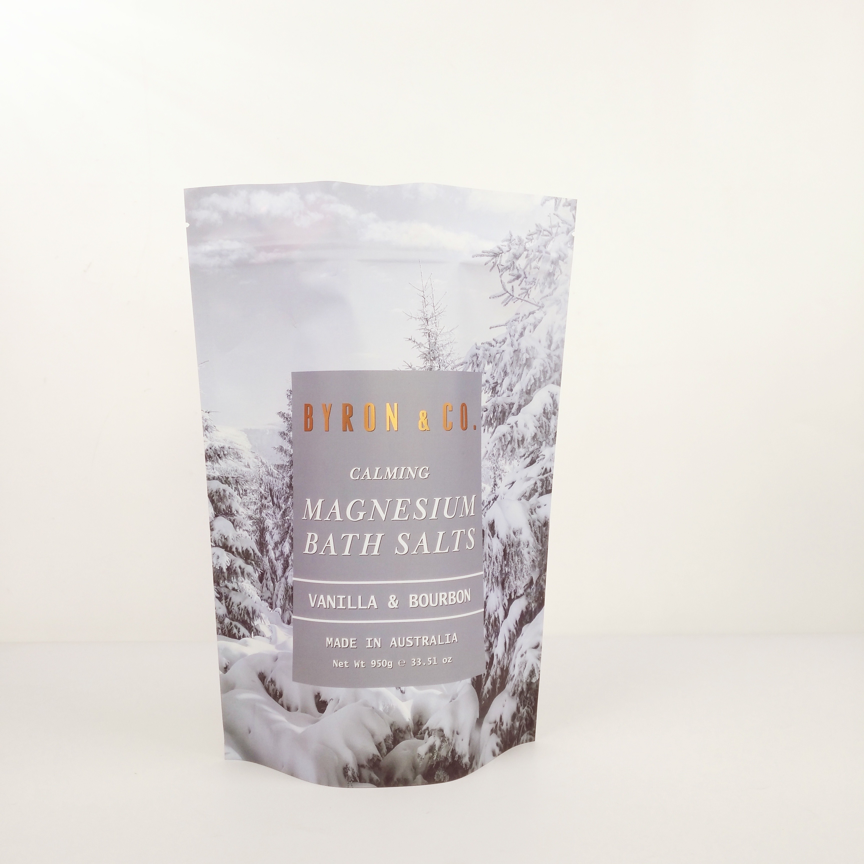 Milieuvriendelijke voedingsmiddelen voor huisdieren in CMYK-kleuren